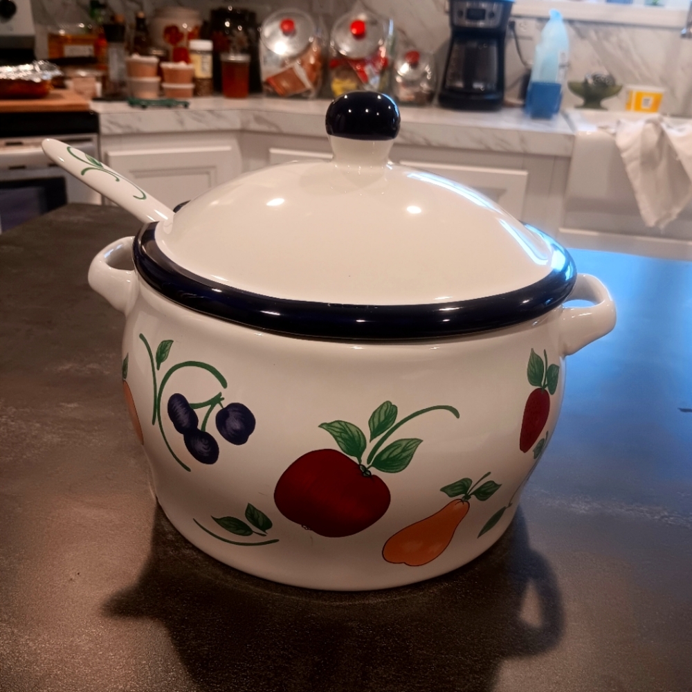 Dishes. Vintage princess house, soup bowl ,Orchard medley. Bohemian kitchen